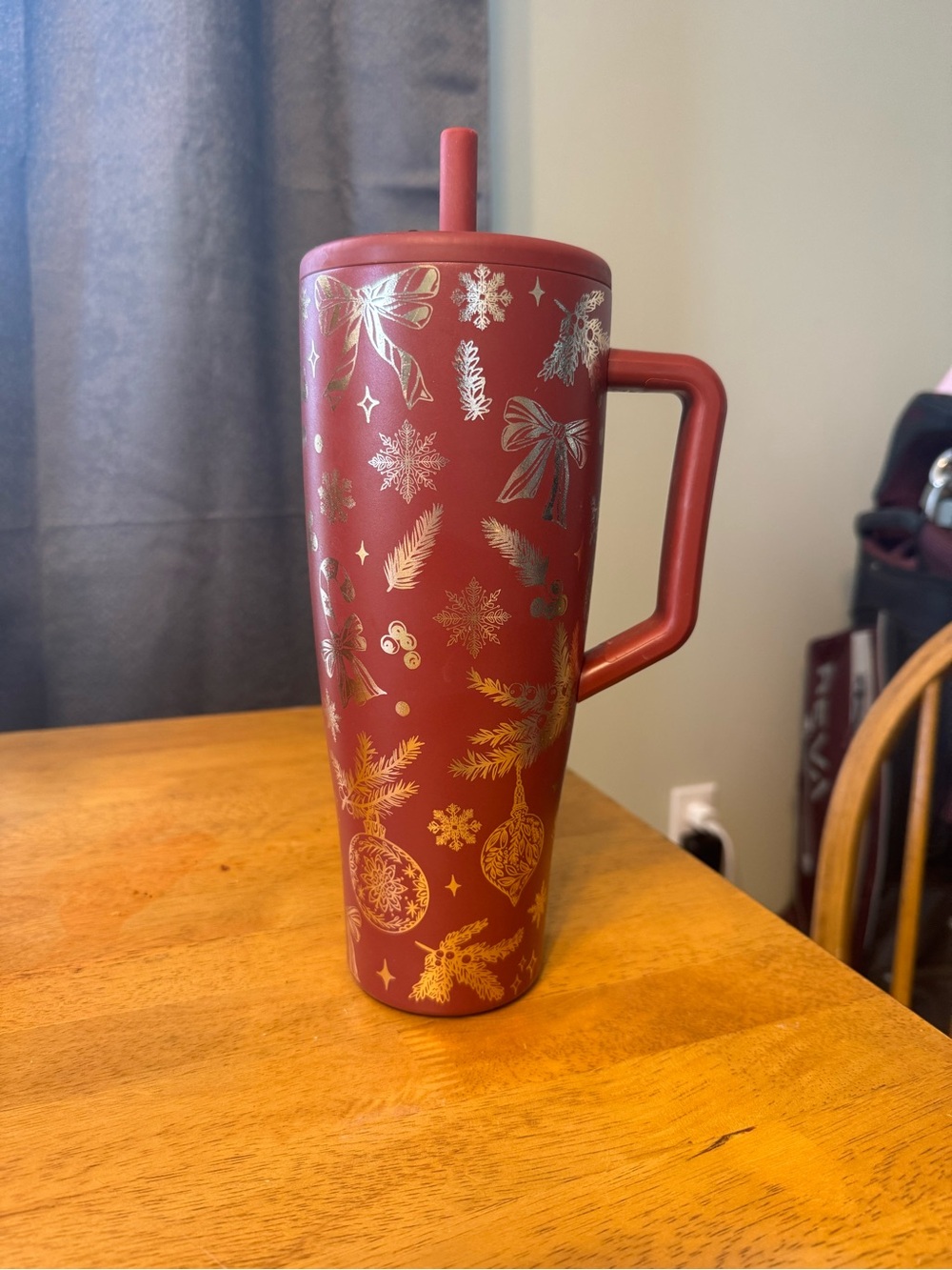 Brumate Era 40oz in Merry Merlot